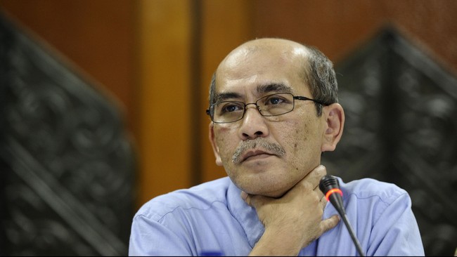 Ekonom Senior Faisal Basri mendapat kritik dari warganet karena membandingkan penanganan pandemi covid-19 dengan bencana tsunami di Aceh.