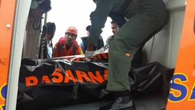 Empat Jenazah Diterbangkan dari Pangkalan Bun ke Surabaya