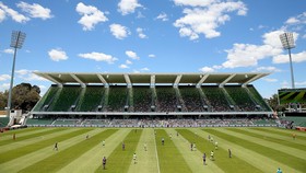 Pesepakbola Australia Keluhkan Cuaca Panas