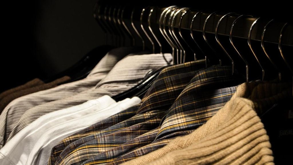 Transmart Full Day Sale, Kemeja hingga Batik Pria Promo Rp100 Ribuan