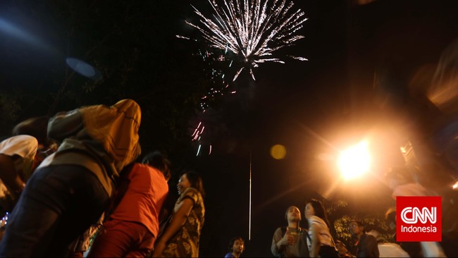 Pemerintah Provinsi DKI Jakarta tidak menyiapkan pesta kembang api di Monas. Pemprov hanya menggelar acara rampak beduk.
