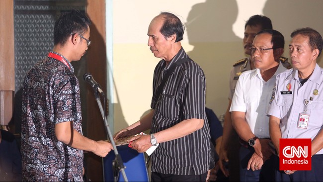 Pencairan asuransi dilakukan usai pemerintah menyatakan proses evakuasi selesai sambil menunggu penetapan keluarga ahli waris penumpang pesawat.