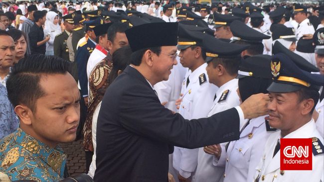 Gaji Tinggi, Potongan Juga Tinggi bagi PNS DKI Jakarta