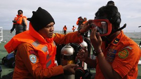 30 Hari Cari QZ8501, 19 Penyelam TNI AL Kena Dekompresi