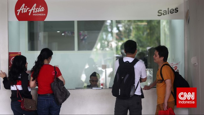 Sekjen INACA Tengku Burhanuddin menyebut setidaknya 15 persen pendapatan maskapai ditopang oleh penjualan tiket melalui loket di bandara.
