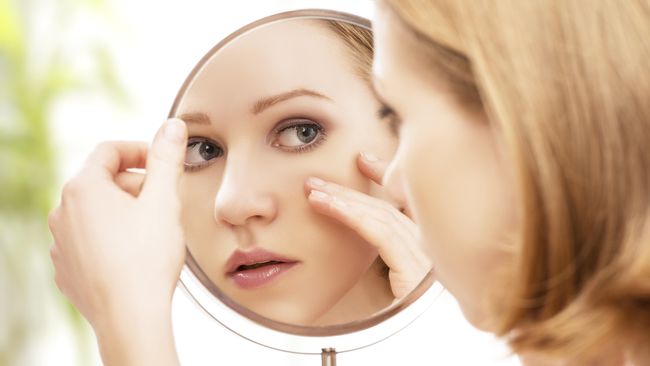 Semakin tua usia tubuh, kulit pun akan semakin banyak kerutan. Apalagi pada kulit wajah. Salah satu cara menguranginya adalah dengan facial MUSS.