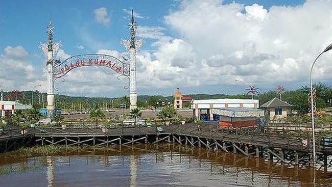 Kali ini CNN Indonesia mencoba menelisik wisata provinsi paling luas di pulau Kalimantan tersebut, terutama di Kutai Kartanegara.