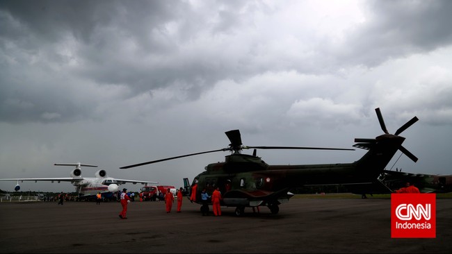 Delapan hari beroperasi, area pencarian penumpang pesawat AirAsia QZ 8501 mencapai tiga kali lipat dari luas area pencarian awal.