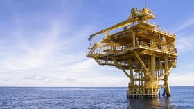 Beli Minyak Trader Belanda, Pertamina Dinilai Tak Efisien