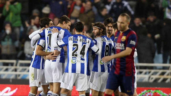 Real Sociedad berhasil mengalahkan Real Madrid, Atletico Madrid, dan Barcelona di pentas La Liga musim ini dengan tiga pelatih yang berbeda.