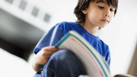 Memilih Buku Edukasi Ilmiah Seks untuk Remaja