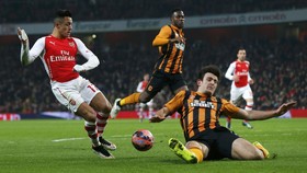 Arsenal Singkirkan Hull dari Piala FA