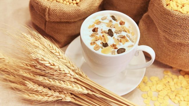 Semua orang dengan berbagai kebiasaannya bisa berumur panjang dengan rajin konsumsi bubur biji-bijian.