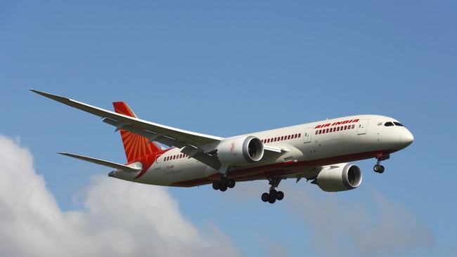 Bandara di India menetapkan siaga satu menyusul ancaman pembajakan pesawat yang diterima oleh salah satu maskapai penerbangan Air India oleh penelepon gelap.