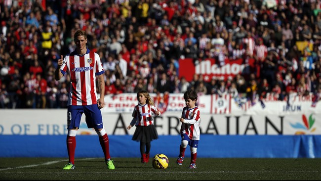 Fernando Torres sukses menjadi algojo penalti kelima yang membawa Atletico Madrid lolos ke perempat final Liga Champions. Ia pun mendedikasikan gol tersebut.