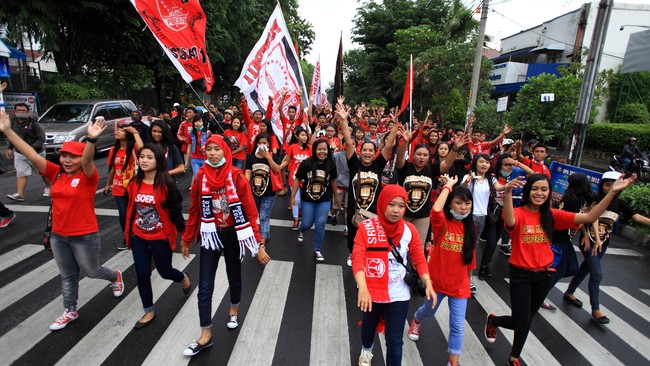 Pasoepati tidak mempermasalahkan jika putra Presiden RI Joko Widodo, Kaesang Pangarep, mengambil alih saham klub Liga 2 Persis Solo.
