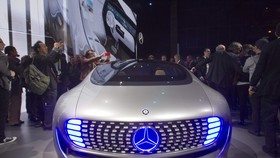 Mercedes-Benz Mau Bikin Enam Mobil Listrik Pesaing Tesla