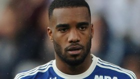 Proposal Tawaran Arsenal untuk Lacazette Ditolak Lyon