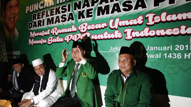 Enggan dianggap bertemu untuk mengadu soal masalah PPP, Djan Faridz mengaku temui tersangka kasus korupsi haji itu sekadar untuk membacakan doa.
