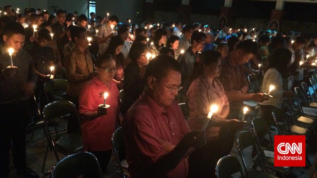 Seperti namanya yang berarti 'Kembali ke Pangkuanku', Kumai menjadi tempat korban AirAsia QZ 8501 kembali ke pangkuan Tuhan. 
