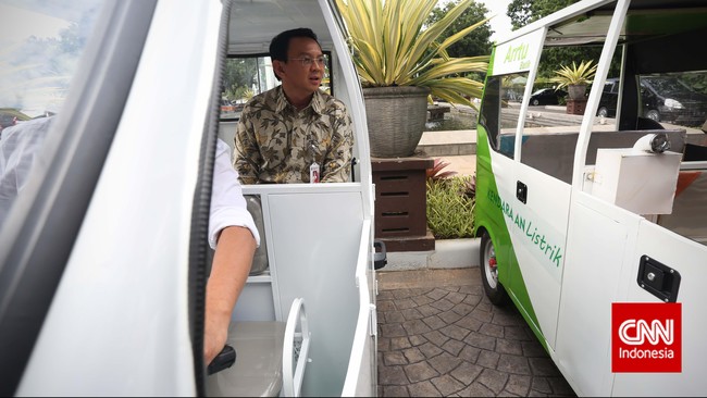 Menurut Ahok terkait kendaraan ramah lingkungan harus dikebut, namun sesuai kekuatan dan kebutuhan masyarakat.