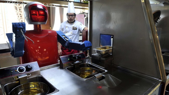 Beberapa sektor pekerjaan yang tidak memerlukan daya kreativitas tinggi akan digantikan oleh robot.