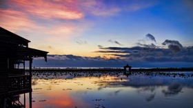 Lima Danau dengan Keunikan Luar Biasa dari Penjuru Nusantara