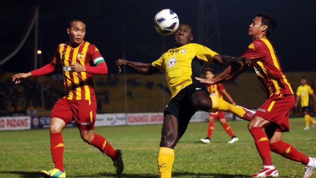 Hingga Senin (4/5), Semen Padang mengakui belum menerima pemberitahuan resmi tentang adanya penghentian kompetisi Liga Super Indonesia.