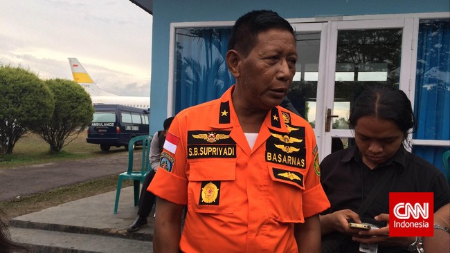 Basarnas semula menduga kuat kotak hitam QZ8501 masih berada di ekor pesawat. Kini mereka harus menggunakan rencana alternatif untuk menemukan kotak hitam itu.