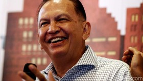 Roy Marten Empat Dekade jadi Pria Kaya
