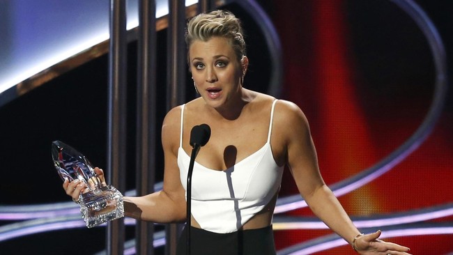 Ekspresi Para Selebriti Peraih 2015 People's Choice Award