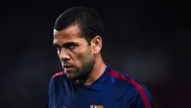 Dani Alves Katakan Media Spanyol Sebagai Kambing