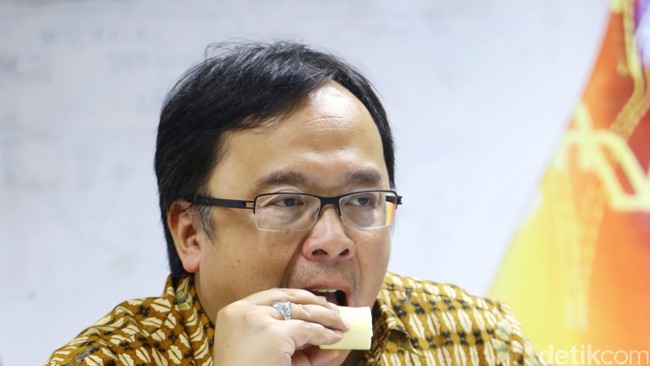 Penerimaan negara dari pajak ditambah. Pemerintah pun membidik pajak tambahan dari barang-barang super mewah. Misi yang tak mungkin?