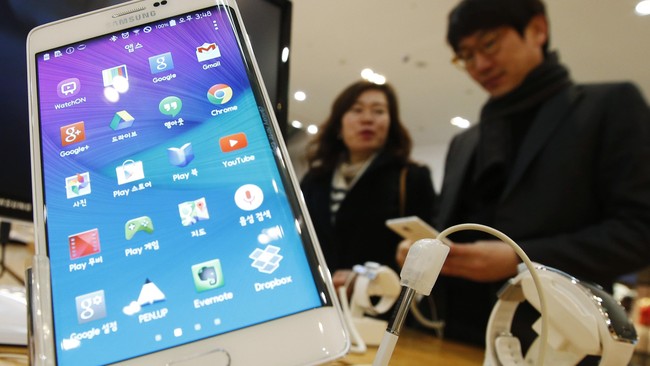 Kelahiran Samsung Galaxy S6 semakin dekat. Bocoran poster handset yang diumbar CEO T-Mobile John Legeree diyakini kuat adalah suksesor Galaxy S5 itu.