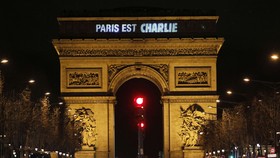 Uni Eropa: Jangan Terburu-Buru akibat Serangan Paris