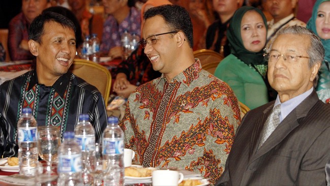 Pada panggilan pertama, Gubernur Sumatera Utara Gatot Pudjo Nugroho tak memenuhi panggilan penyidik KPK.