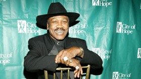 Joe Frazier dan Hook Kiri Legendaris di Dunia Tinju