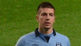 Schalke Pinjam Pemain Muda Manchester City