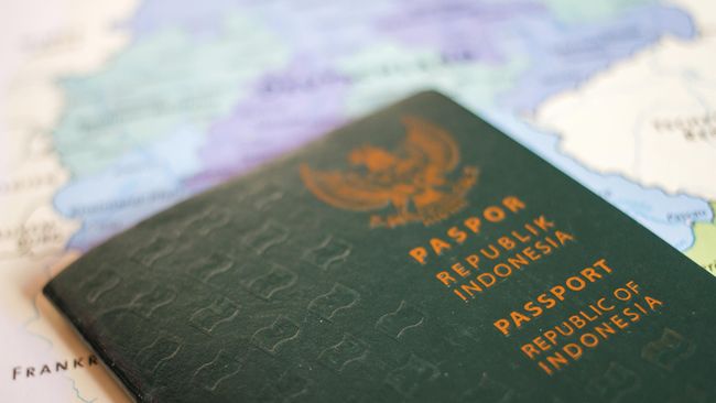 Paspor memang punya masa berlaku yang panjang. Tapi, hati-hati, jangan terlalu mepet memperbarui paspor Anda.