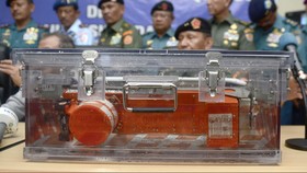 Transkripsi Kotak Hitam QZ8501 Butuh Waktu Seminggu
