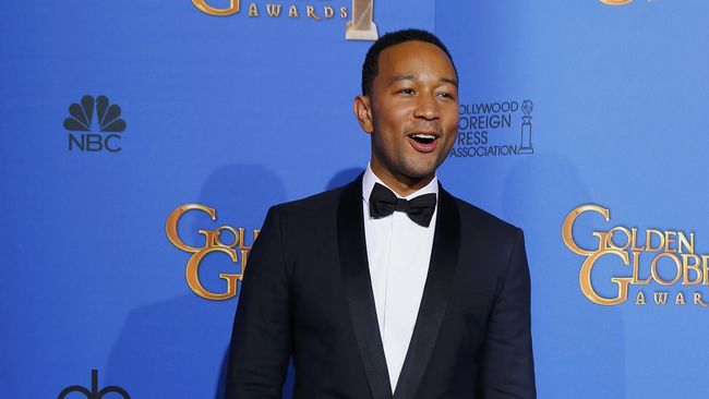 Lagu Glory yang dinyanyikan John Legend berkolaborasi dengan Common dianugerahi Lagu Original Terbaik dalam perhelatan Globe.