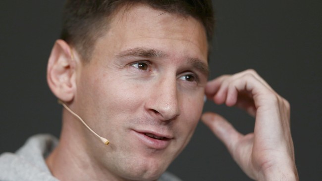 Presiden klub Barcelona, Josep Maria Bartomeu, angkat bicara soal pemain bintangya yang diisukan siap hengkang dari Katalonia, Lionel Messi.