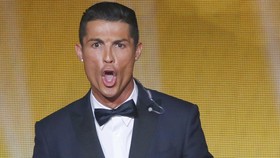 Cristiano Ronaldo Menguntit Akun Instagram Margot Robbie