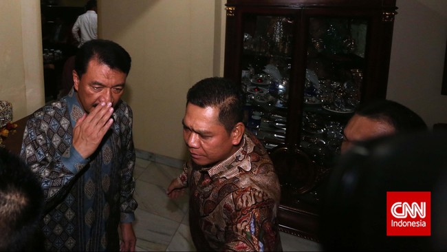 Direktur Eksekutif ICJR Supriyadi W Eddyono mengatakan rangkaian proses pencalonan yang tertutup telah melanggar janji kampanye Presiden Joko Widodo.