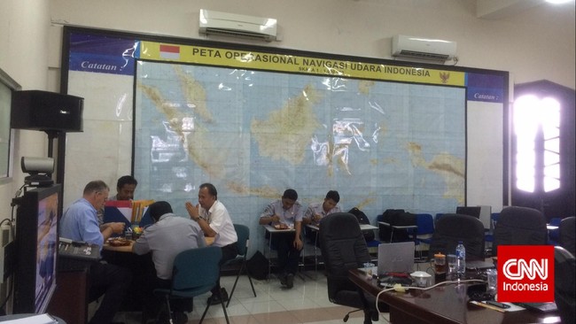 Komite Nasional Keselamatan Transportasi akan mempublikasikan laporan kecelakaan pesawat AirAsia QZ8501 di kantor KNKT, Merdeka Timur, Jakarta, Kamis (30/1).
