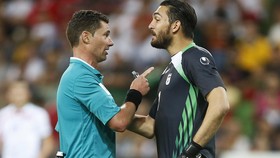 Presiden AFC Bela Wasit di Piala Asia 2015