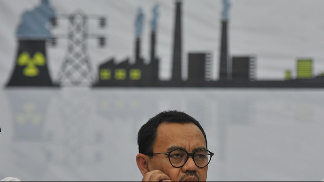 Menteri Energi Sumber Daya Mineral (ESDM), Sudirman Said mulai merombak jajarannya dengan melantik empat pejabat eselon II baru.