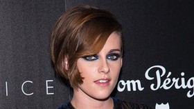 Kristen Stewart Raih Penghargaan Langka