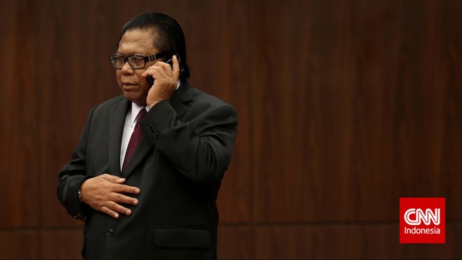 Kader Hanura yakin Oesman Sapta yang kini menjabat Wakil Ketua MPR memiliki ketokohan yang setara dengan Wiranto.