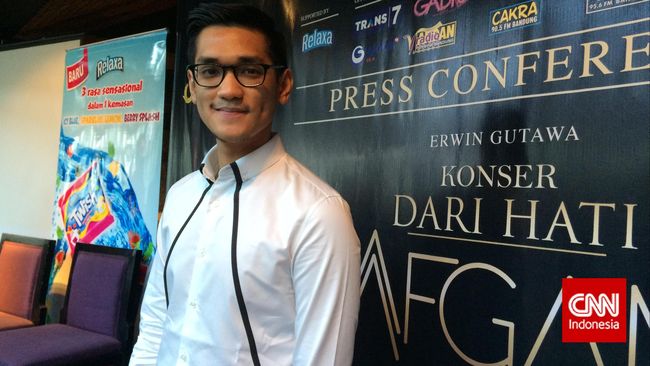 Afgan Persembahkan 'Bunga Terakhir' Untuk Rinto Harahap Sebuah lagu berjudul Bunga Terakhir menjadi lagu belasungkawa yang dipersembahkan Afgan atas mangkatnya musisi senior Rinto Harahap.